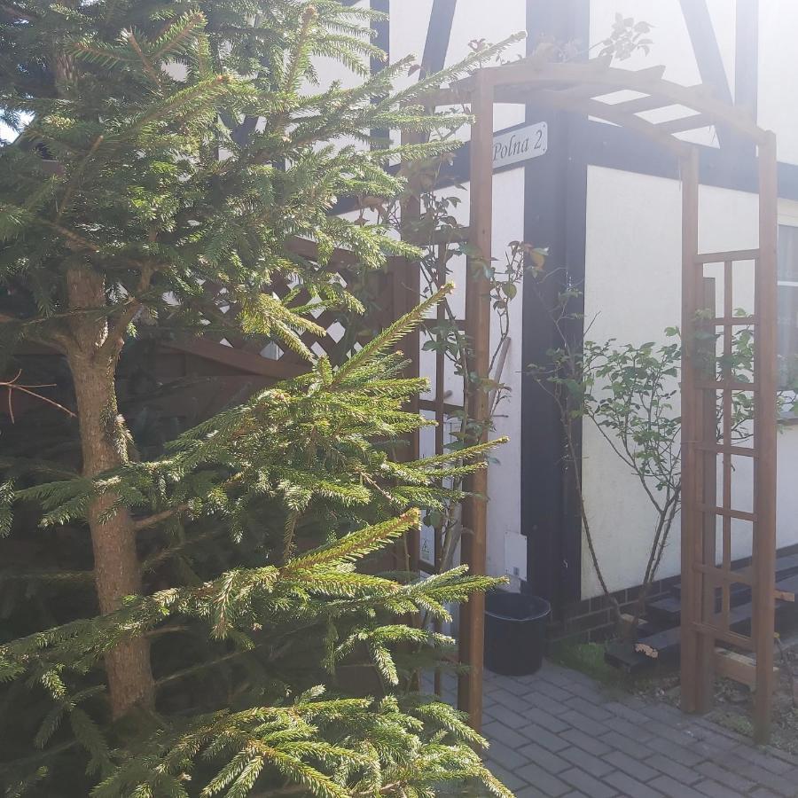 Nadmorskie Apartamenty Устка Экстерьер фото