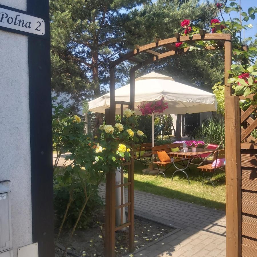 Nadmorskie Apartamenty Устка Экстерьер фото